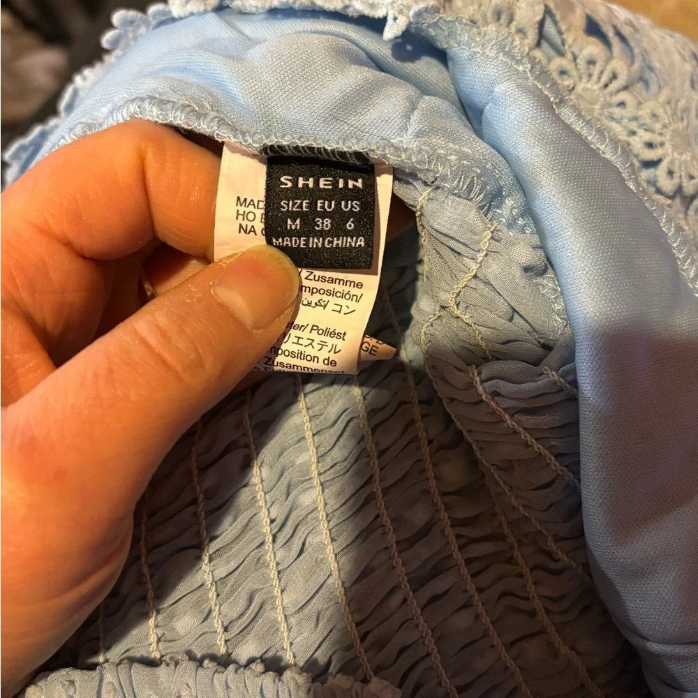 SHEIN Light Blue Lace Crop Top - Picture 4 of 4